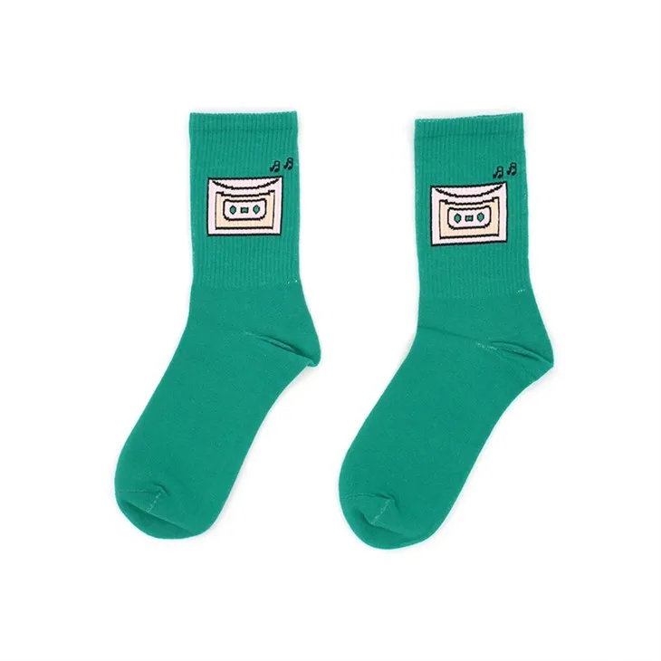 جوارب كرتونية خضراء