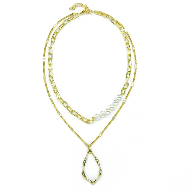 مجموعة قلادة من اللؤلؤ الذهبي